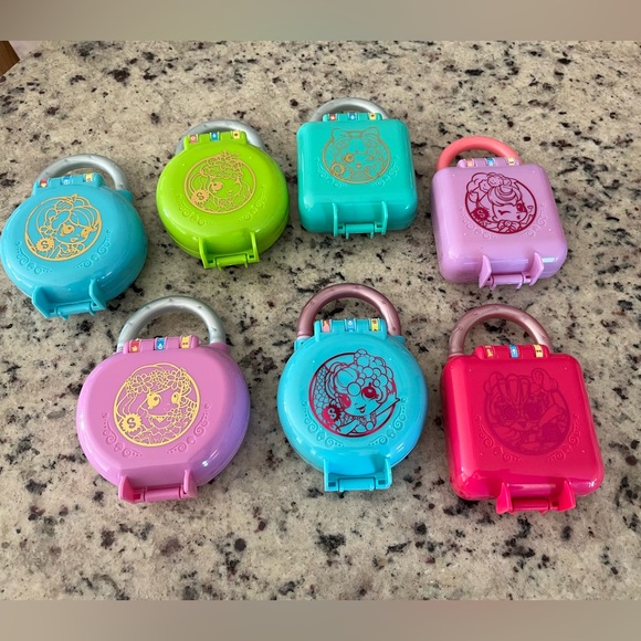 Shopkins Toys Shopkins Lil Secrets Secret Lock Playset Set7 Pcs